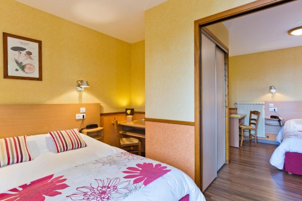 Hotel La Clairiere Chambon-sur-Dolore Zewnętrze zdjęcie