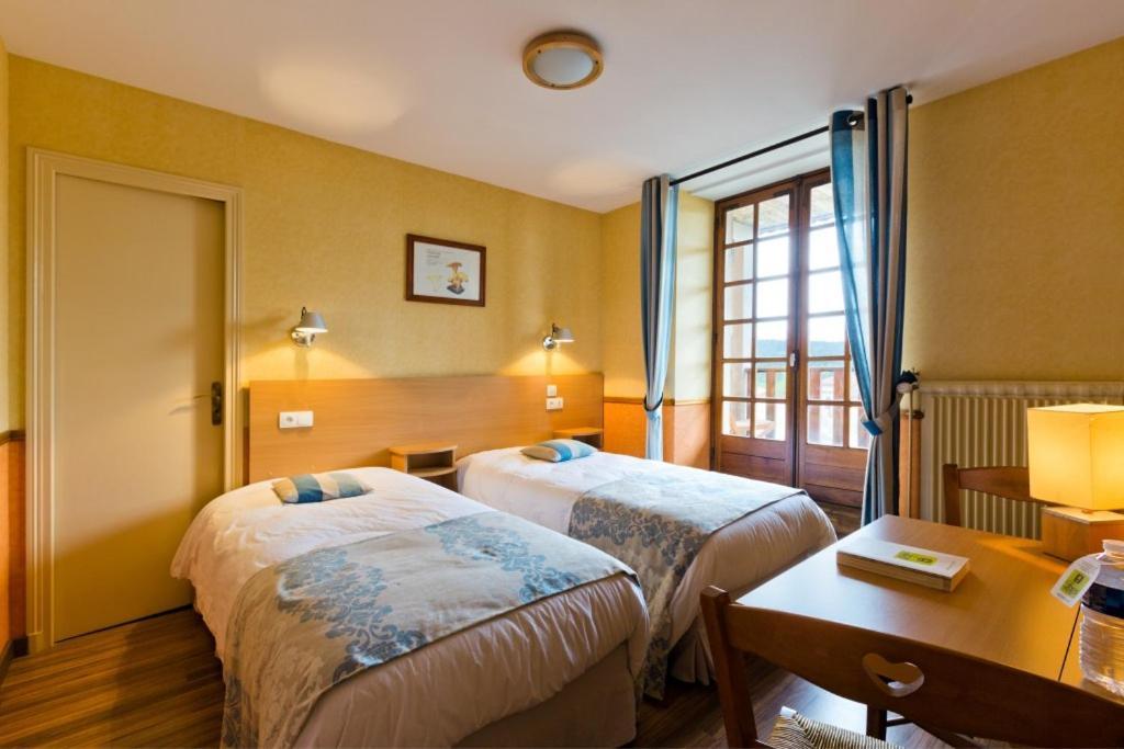 Hotel La Clairiere Chambon-sur-Dolore Zewnętrze zdjęcie